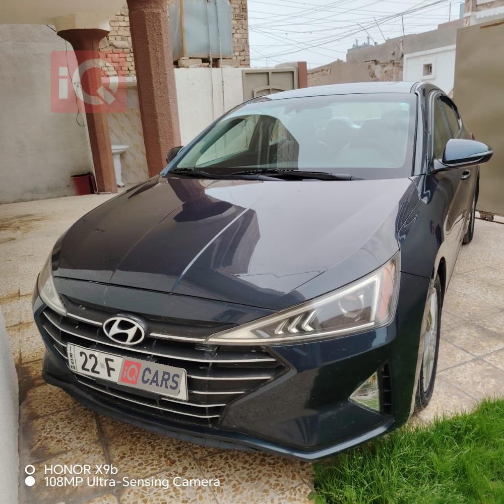 هیۆندای ئەلەنترا